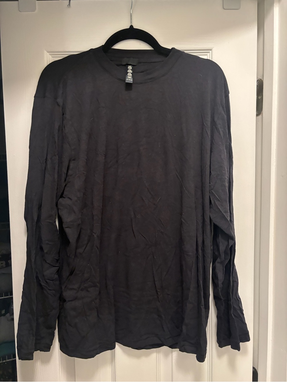 Skims Long-Sleeve Black Crewneck Shirt
